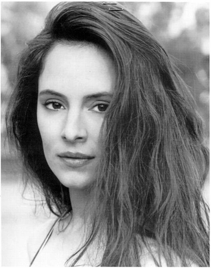 Madeleine Stowe Leaked profile