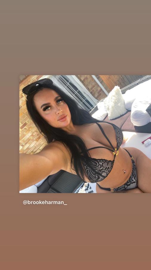 Brooke Harman/Missbustyb_x 🇬🇧🍑🍉🧜‍♀️ Leaked profile