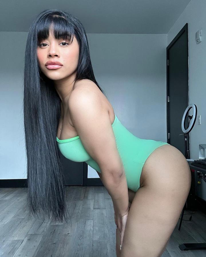 Hennessy Carolina (Cardi B's sister) Leak