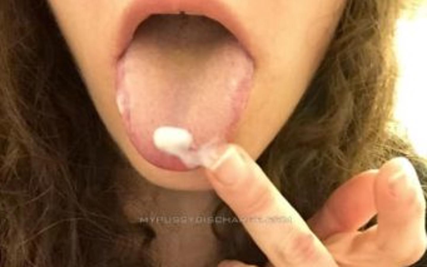 Girls licking up their cream/cum Leaked profile