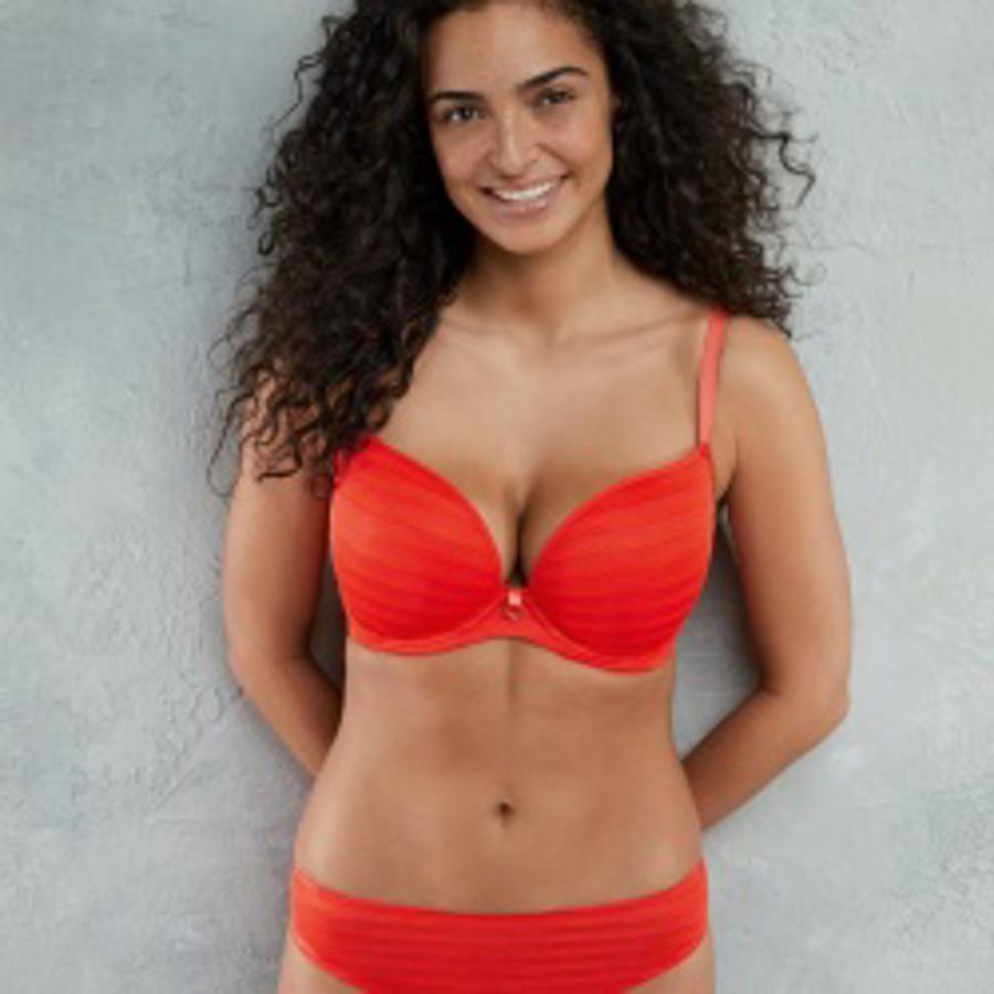 Anna Shaffer Leaked profile