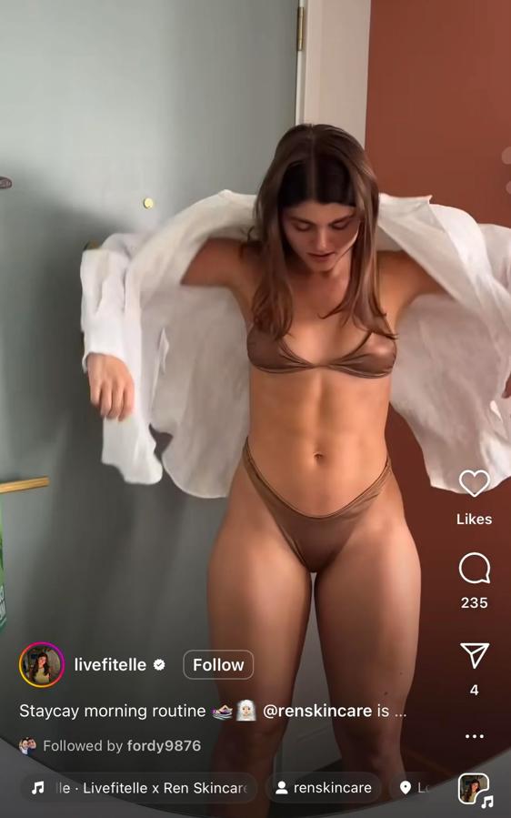 Elle Edwards - LiveFitElle Leak