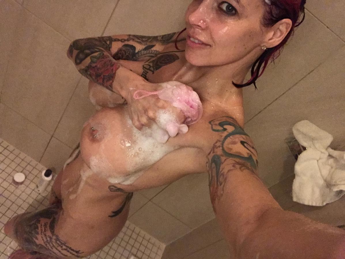 Anna Bell Peaks Leak